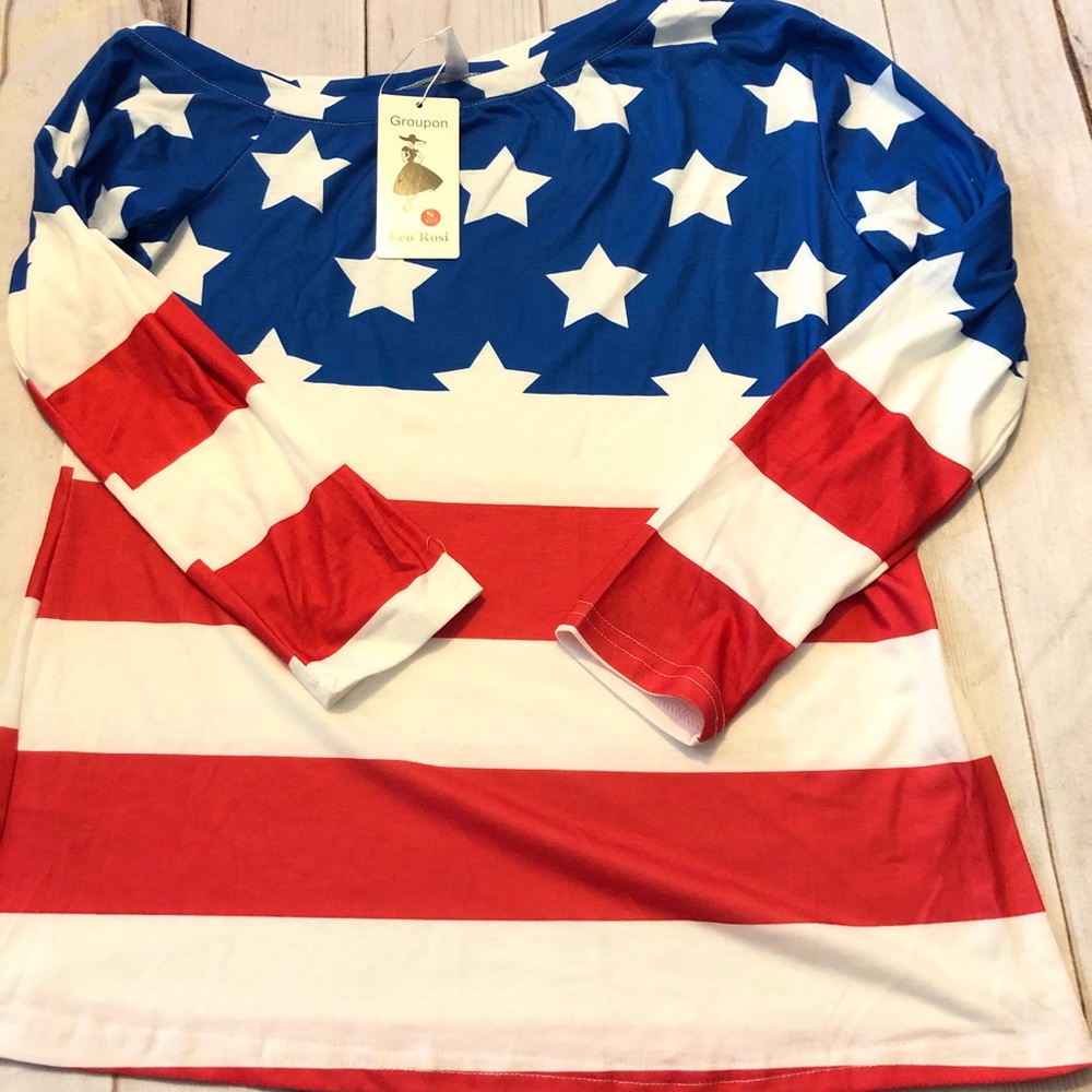 NWT S PATRIOTIC OF THE SHOULDER BLOUSE 🇺🇸